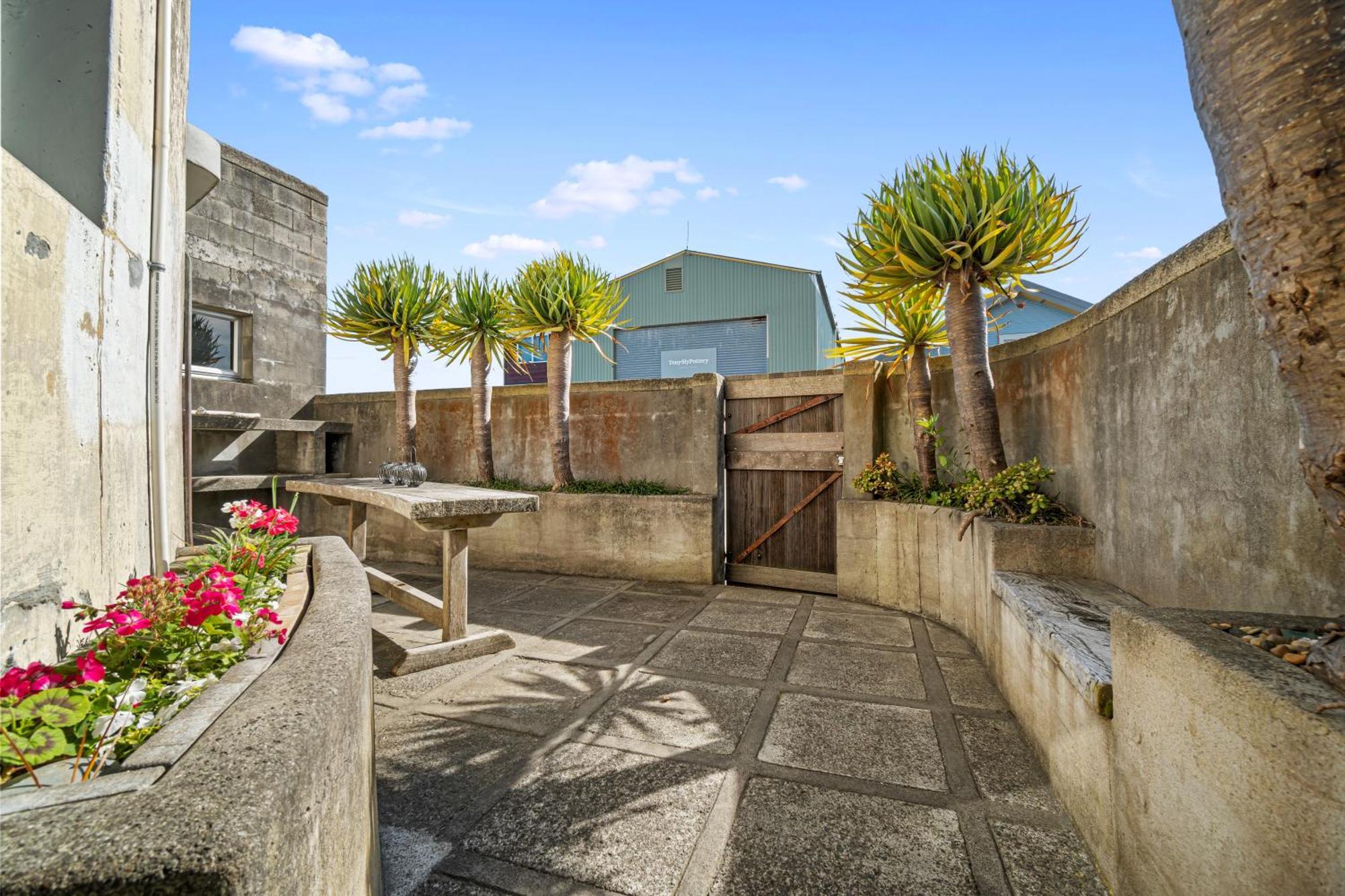 The Silos Apartments Raglan Exterior foto