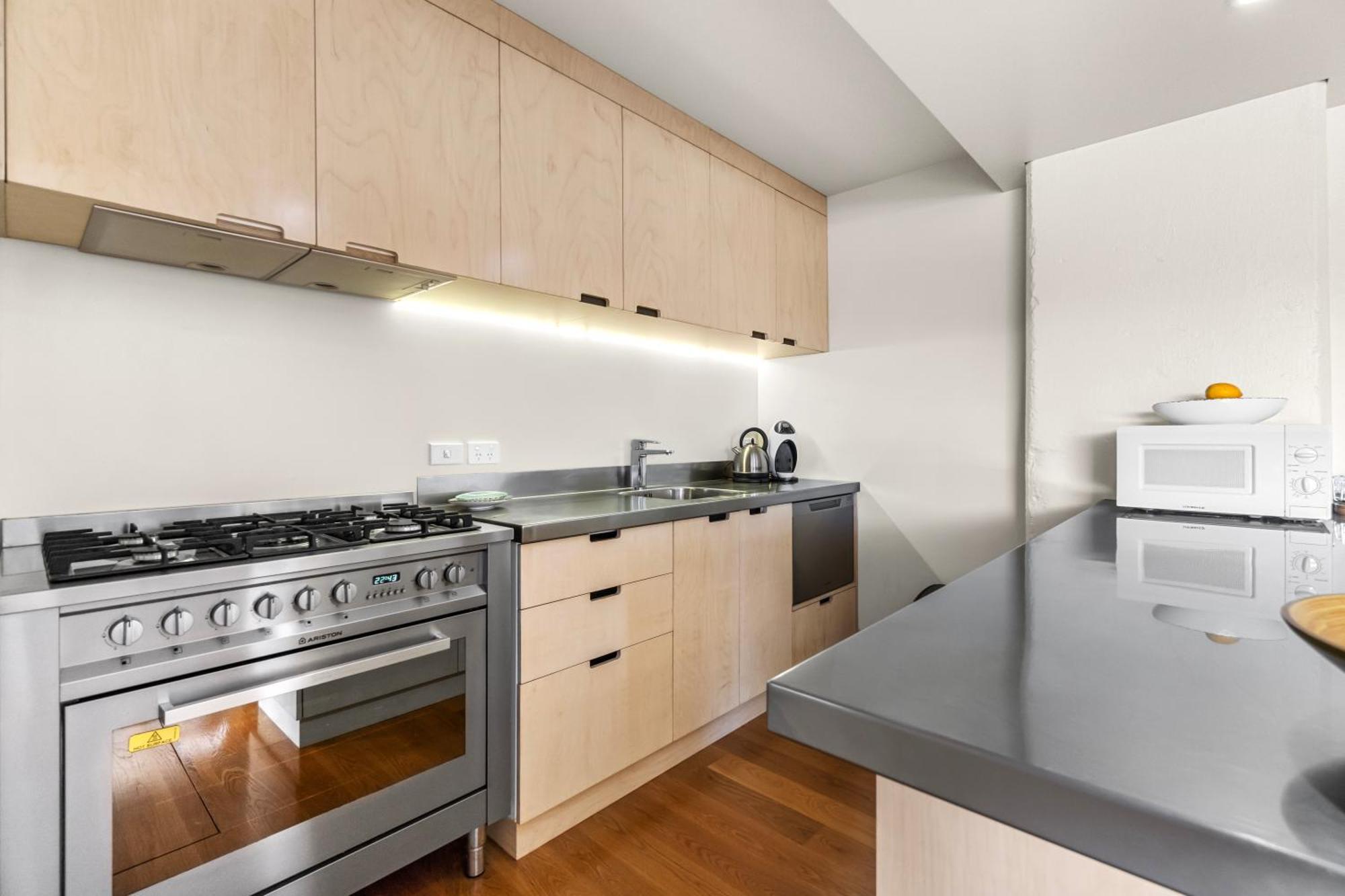 The Silos Apartments Raglan Exterior foto