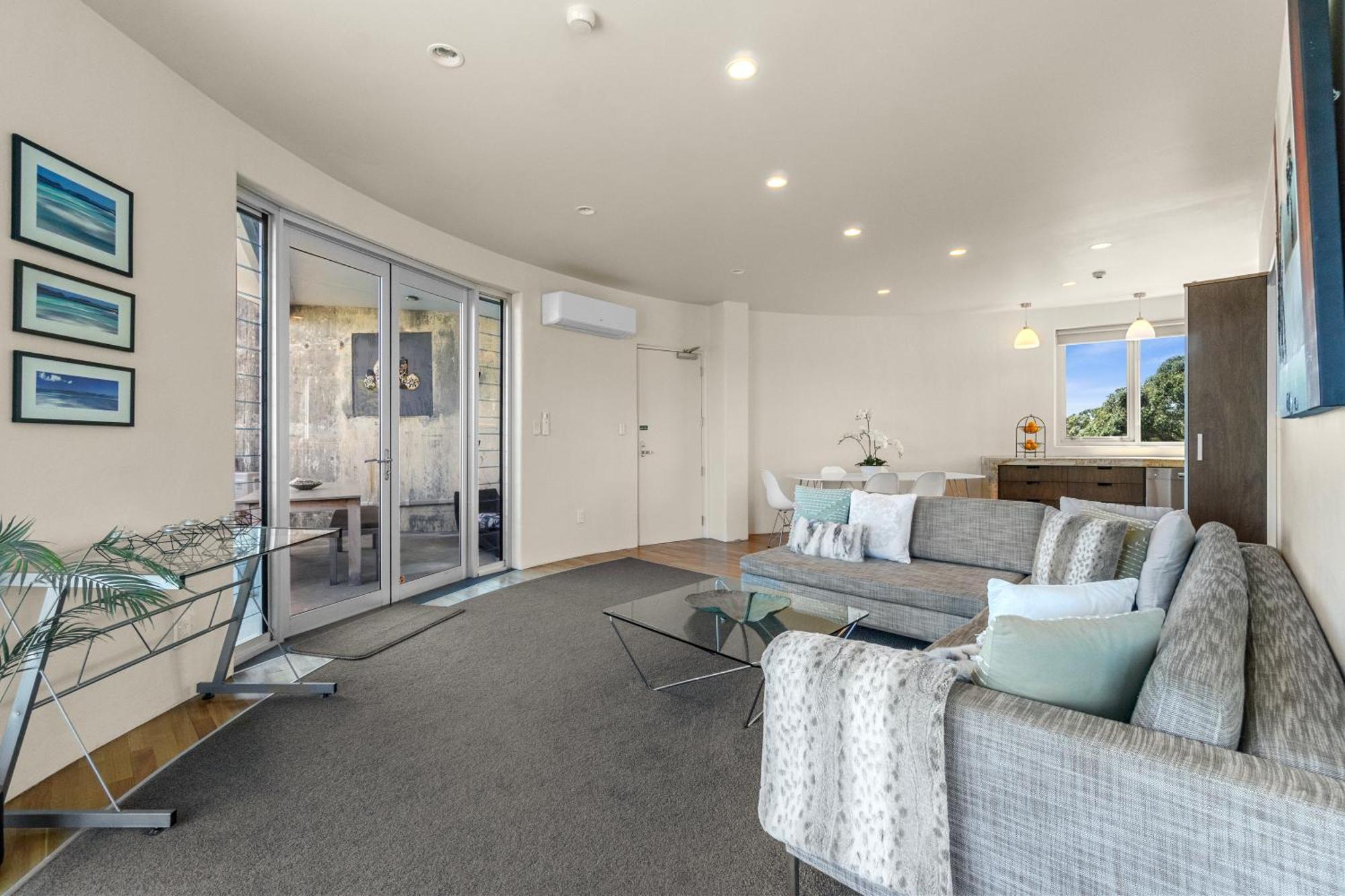 The Silos Apartments Raglan Exterior foto